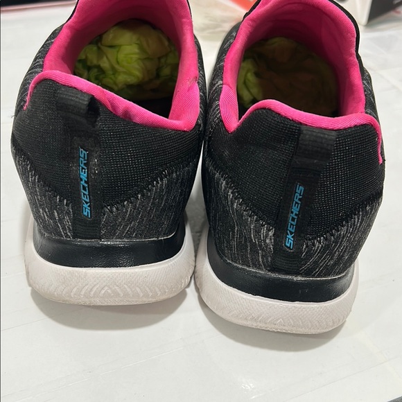 Skechers Black and Pink Athletic Shoes women’s size 10 GUC - Picture 5 of 13
